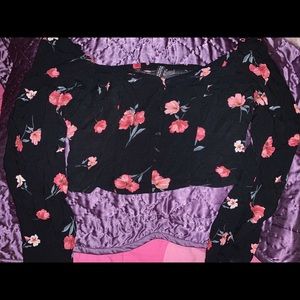 Black Cropped long sleeves with pink roses
